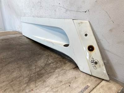 Used Freightliner Columbia Extension, RH Exterior Visor