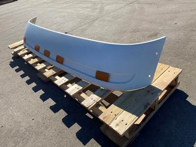 Used Freightliner Columbia Exterior Visor