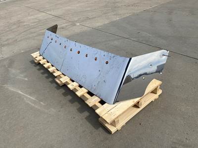 Used Freightliner Columbia Exterior Visor