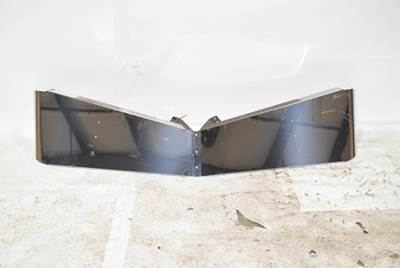 New Aftermarket Peterbilt 359 13"x8" Bowtie Visor