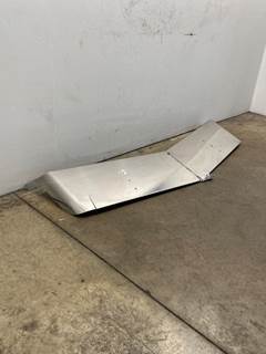 Used Peterbilt 379 Exterior Visor