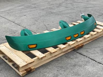 Used Peterbilt 579 Exterior Visor