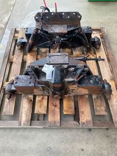 Used Eaton Ridewell Suspension Beam & Bracket