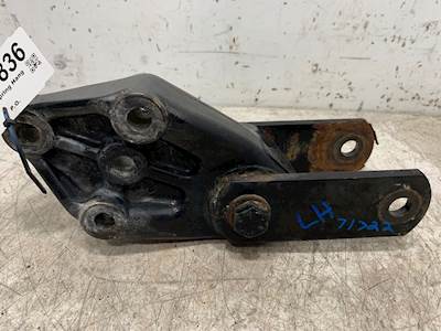Used Freightliner 122 SD LH Spring Hanger
