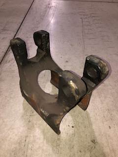 Used Meritor WB Straddle Suspension Bracket