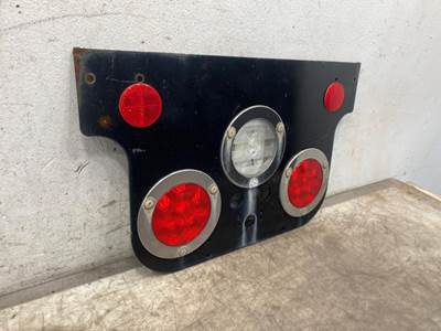 Used Freightliner Cascadia 126 Rear Light Panel