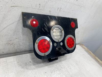 Used Freightliner Cascadia 126 Rear Light Panel