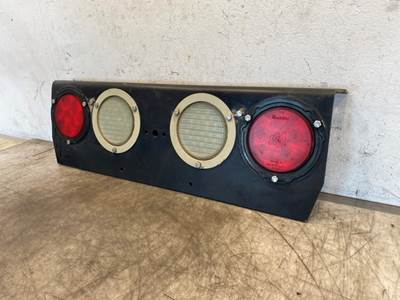 Used Kenworth T660 Rear Light Panel