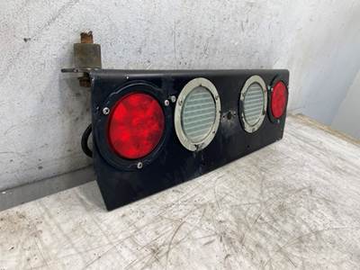 Used Kenworth T680 Rear Light Panel