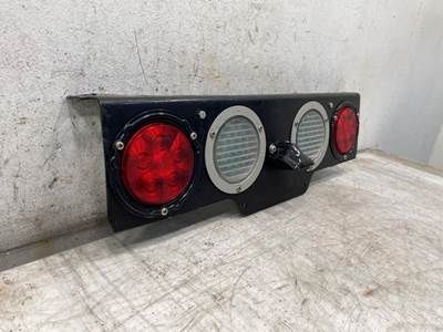 Used Kenworth T680 Rear Light Panel