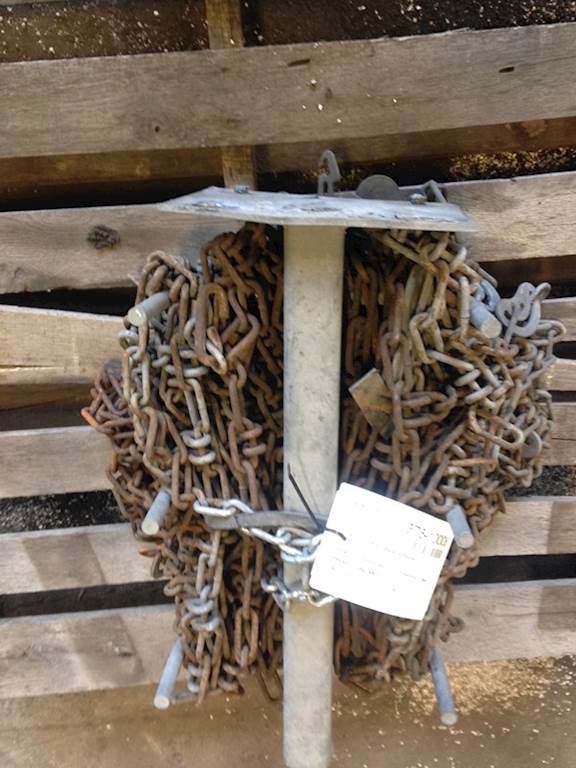 Used Freightliner Tire Chain Rack w/Chains For Sale Dorr, MI 676