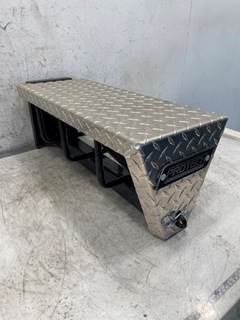 Used Freightliner Cascadia 126 Tire Chain Rack