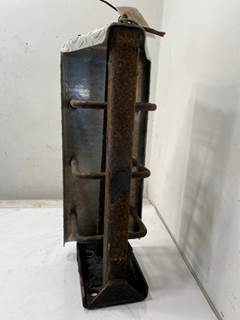 2015 Used Freightliner Cascadia Tire Chain Rack For Sale | Dorr, MI ...