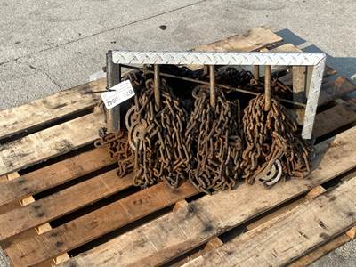 Used Freightliner Cascadia Tire Chain Rack w/ Chains