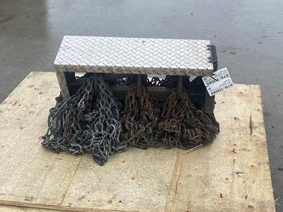 Used Freightliner Cascadia 126 Tire Chain Rack