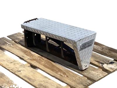 Used Freightliner Cascadia 126 Tire Chain Rack