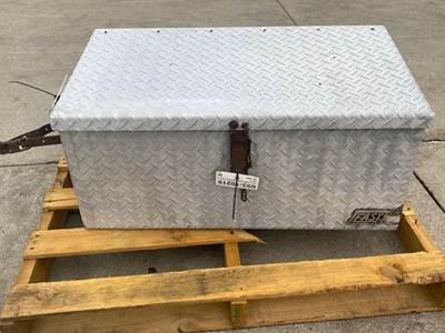 Used International 9400i Tool Box (Deck Plate Mounted)