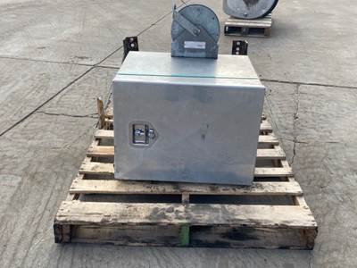 Used International HX520 Tool Box