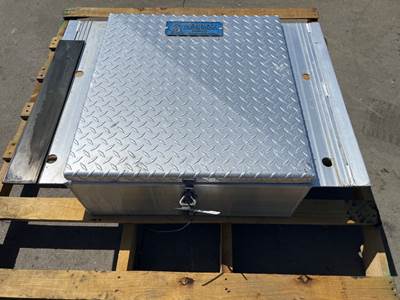 Used International LT625 Tool Box