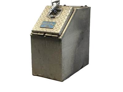 Used Kenworth T600 Tool Box