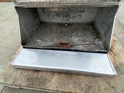 Used Peterbilt 379 Tool Box