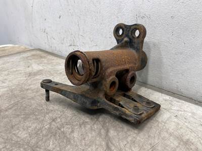 Used Freightliner Cascadia 126 LH Tow Coupling