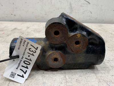 Used Freightliner Cascadia RH Coupling