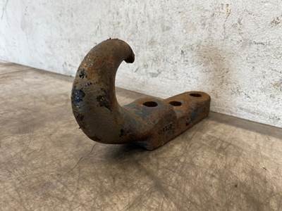Used Freightliner Columbia 112 LH Tow Hook