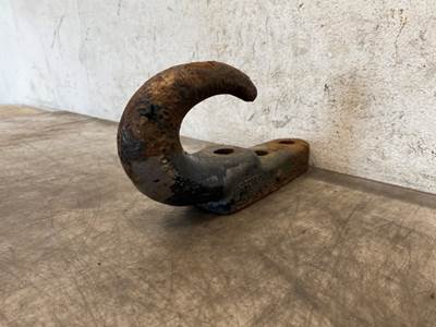 Used Freightliner Columbia 112 RH Tow Hook