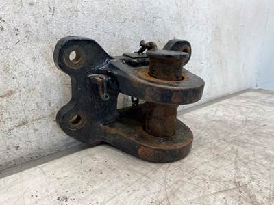 Used Peterbilt 567 Front Tow Hook