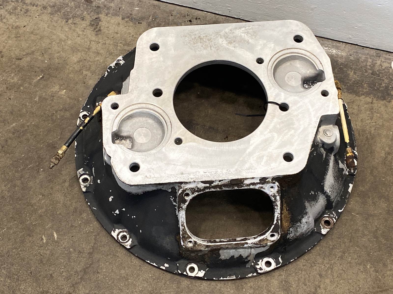 Used Fuller Bell Housing For Sale Dorr, MI A5728