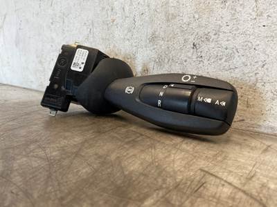 Used Freightliner Cascadia 126 Shift Selector