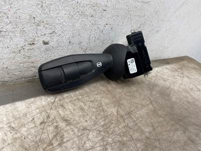 Used Freightliner Engine Brake Retarder Switch, Part # 0691500001