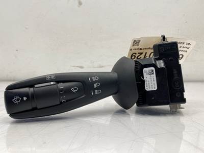 Used Freightliner Cascadia Turn Signal/Wiper Switch