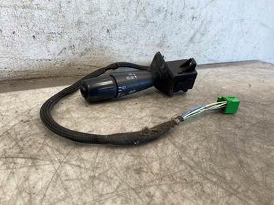 Used Kenworth T680 Turn Signal/Wiper Switch