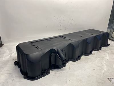 Used Paccar MX13 Valve cover