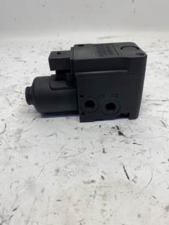 Used Detroit Diesel DD13 Air Control