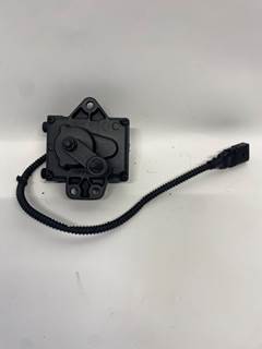 Used Detroit Diesel DD15 EGR Valve