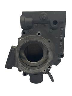 Used International 9.0L Water Pump/Tstat Housing