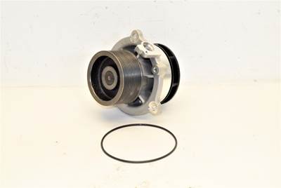 New Aftermarket Paccar MX13 Water Pump