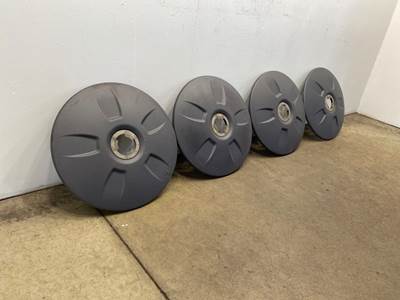 Used Freightliner Cascadia 126 (4) Wheel Cover Set
