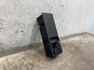 Used Freightliner Cascadia 126 RH Door Switch