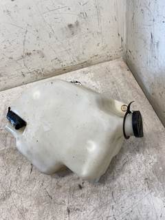 Used International 9900i Washer Solvent Reservoir w/ Cap, Fluid Pump