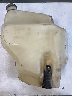 Used International HX620 Washer Reservoir w/ Fluid Pump, Cap