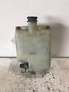 Used Kenworth T600 Washer Reservoir w/ Cap, Fluid Pump