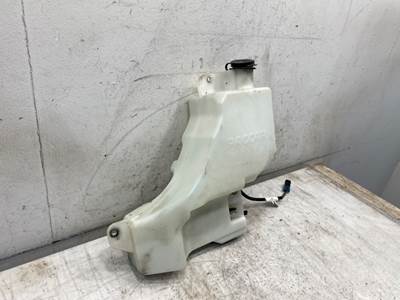 Used Peterbilt 579 Washer Reservoir