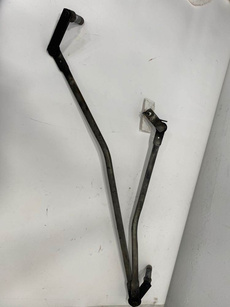 2000 Used Freightliner FL70 Wiper Linkage For Sale Dorr, MI