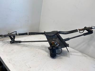 Used Volvo VNL Gen 1 Wiper Transmission