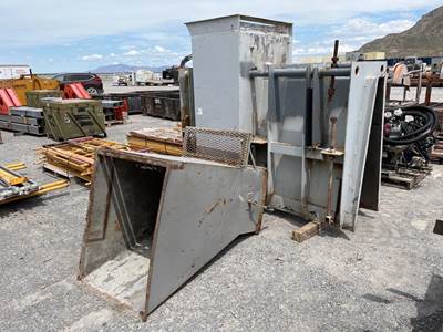 Up For SAle Is A Power Curber 54 In BArrier Mold For A Slip Form MAchIne. PleAse