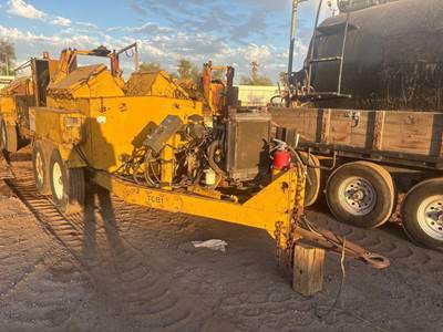 BearCat BK400D Towable Crack Sealer